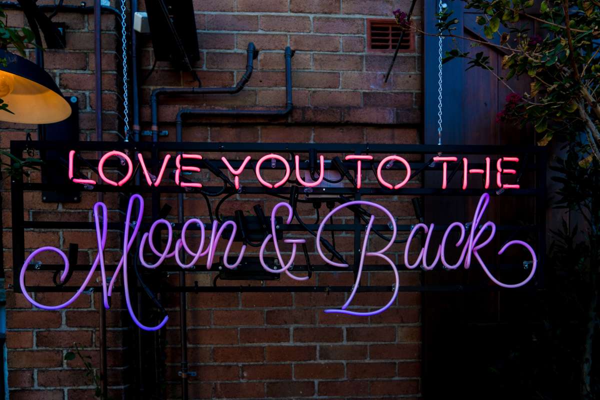 what are the best love neon signs2
